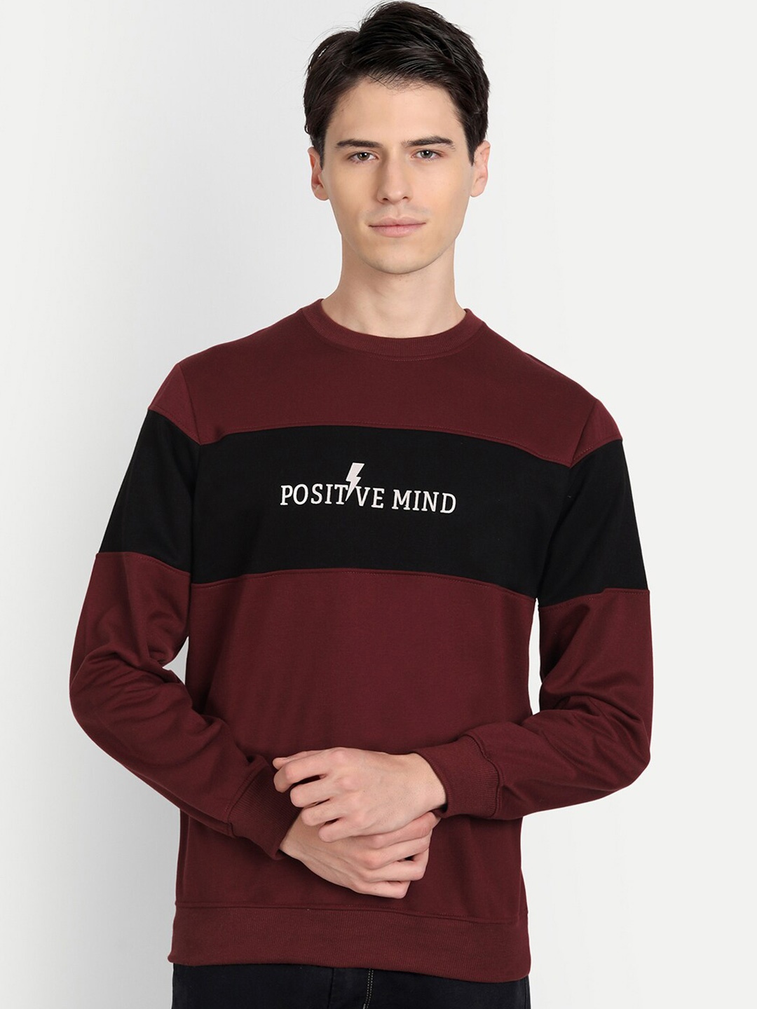 

SIAPA Men Maroon Printed Cotton Sweatshirt