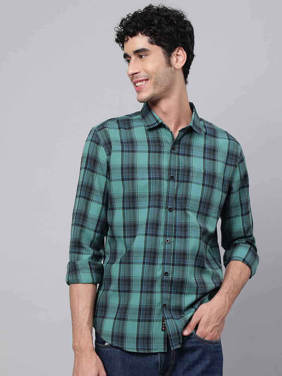 

VEIRDO Men Green Tartan Checks Checked Casual Shirt