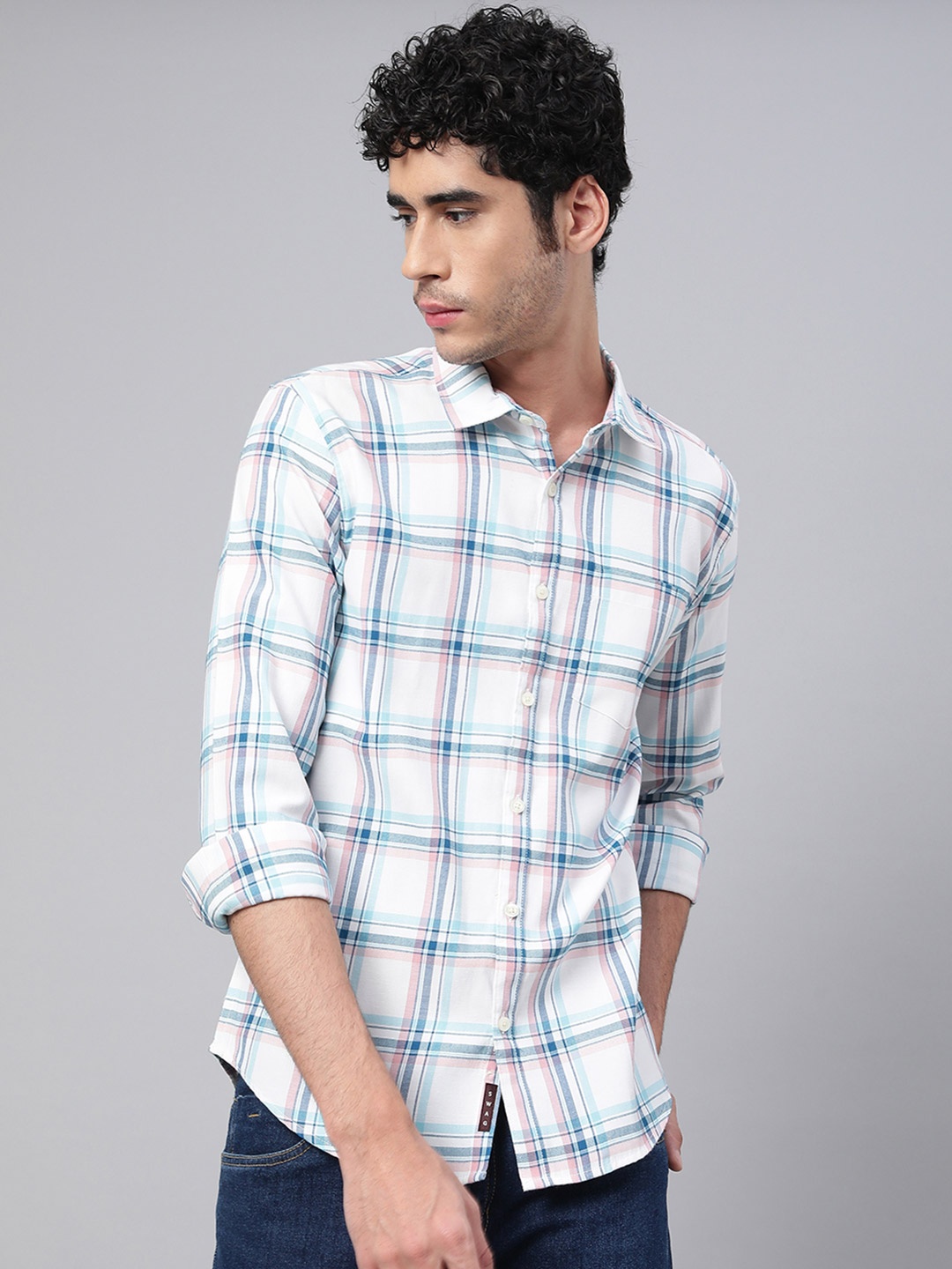 

VEIRDO Men White Tartan Checks Checked Casual Shirt