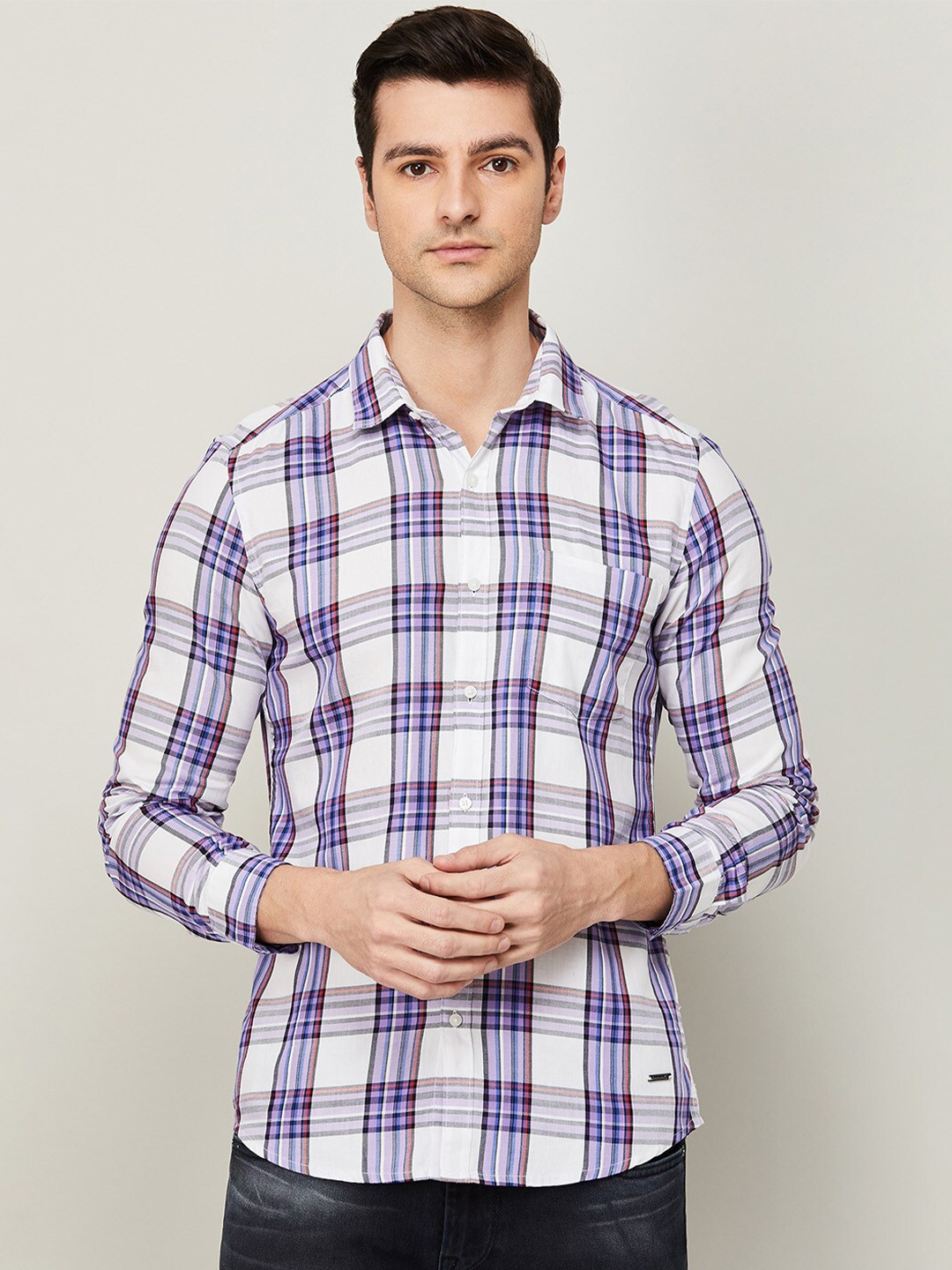 

Bossini Men White Slim Fit Tartan Checks Checked Cotton Casual Shirt