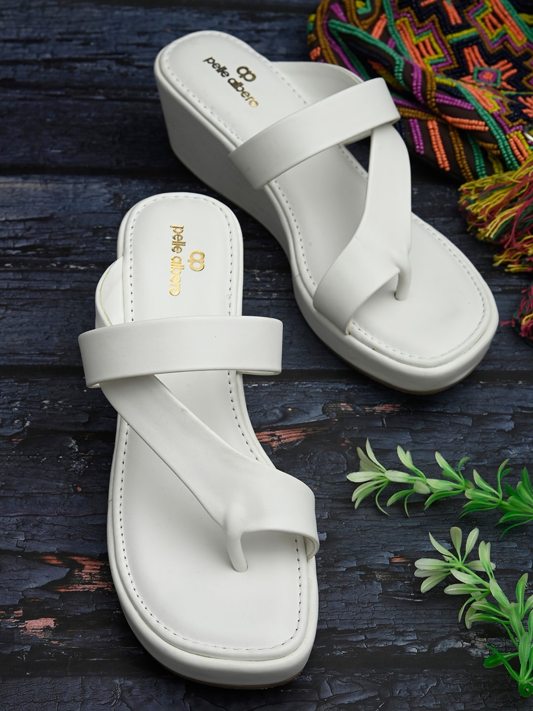 

pelle albero Women White Wedge Heels