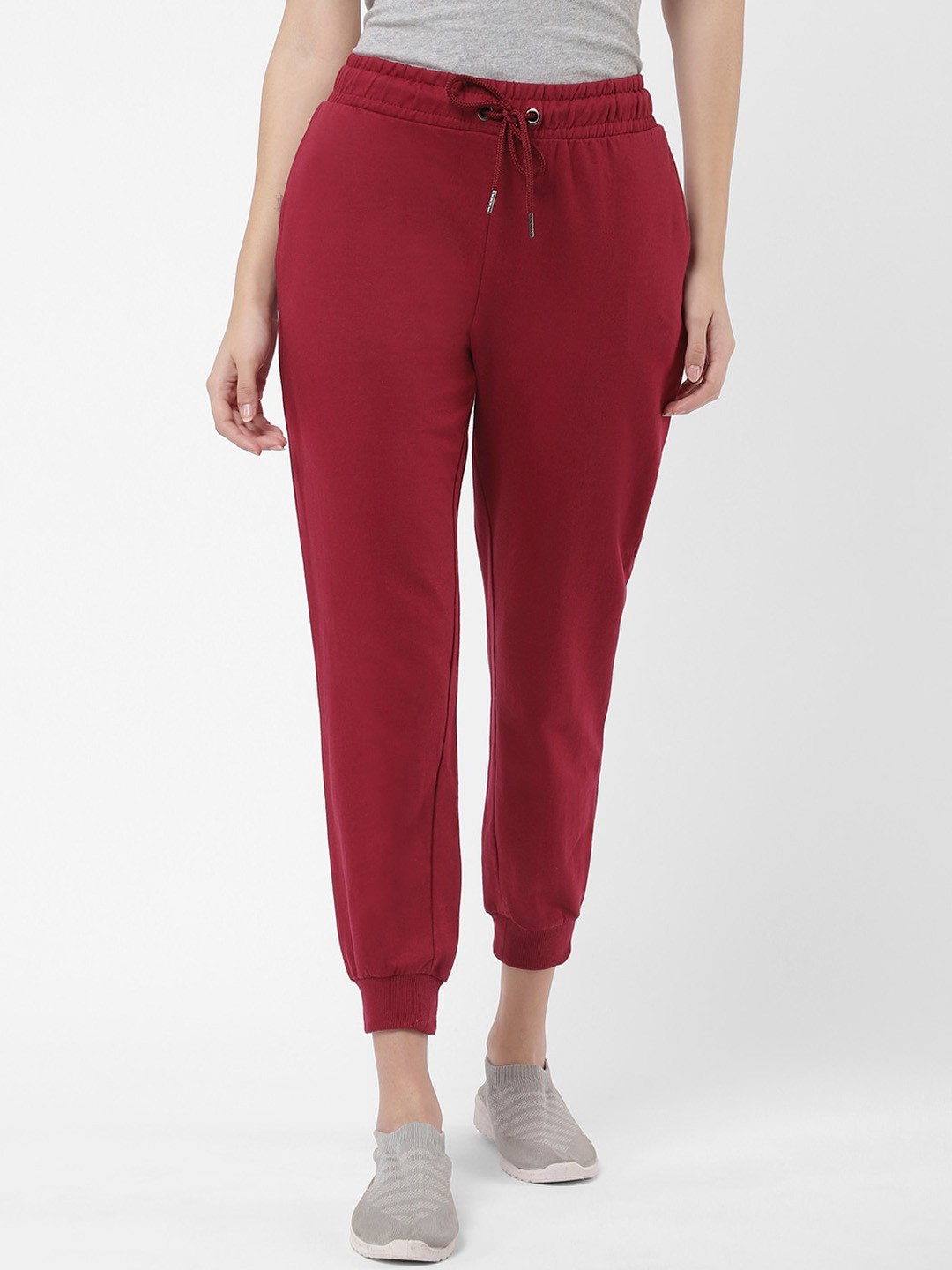 

R&B Women Burgundy Solid Regular- Fit Joggers