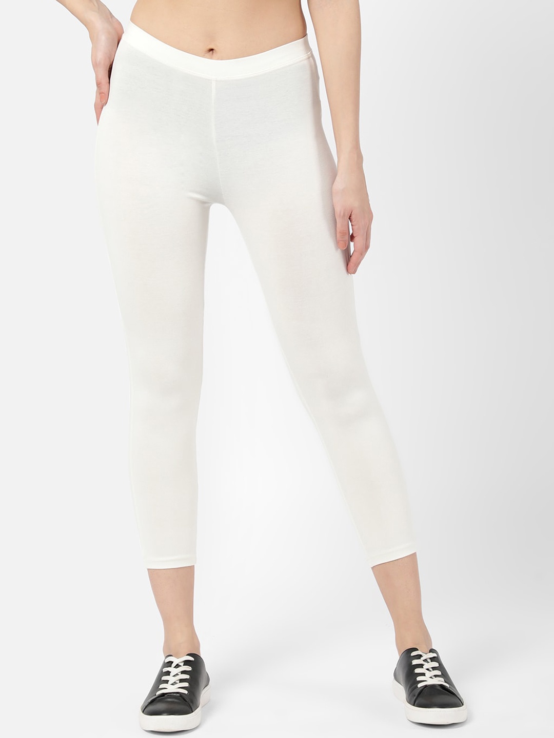 

R&B Women White Solid Three Fourth-Length Leggings