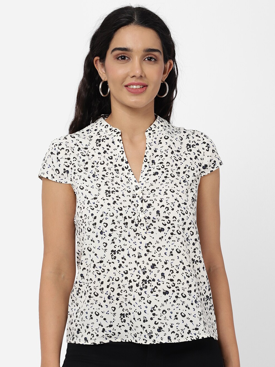 

R&B White Floral Print Mandarin Collar Top