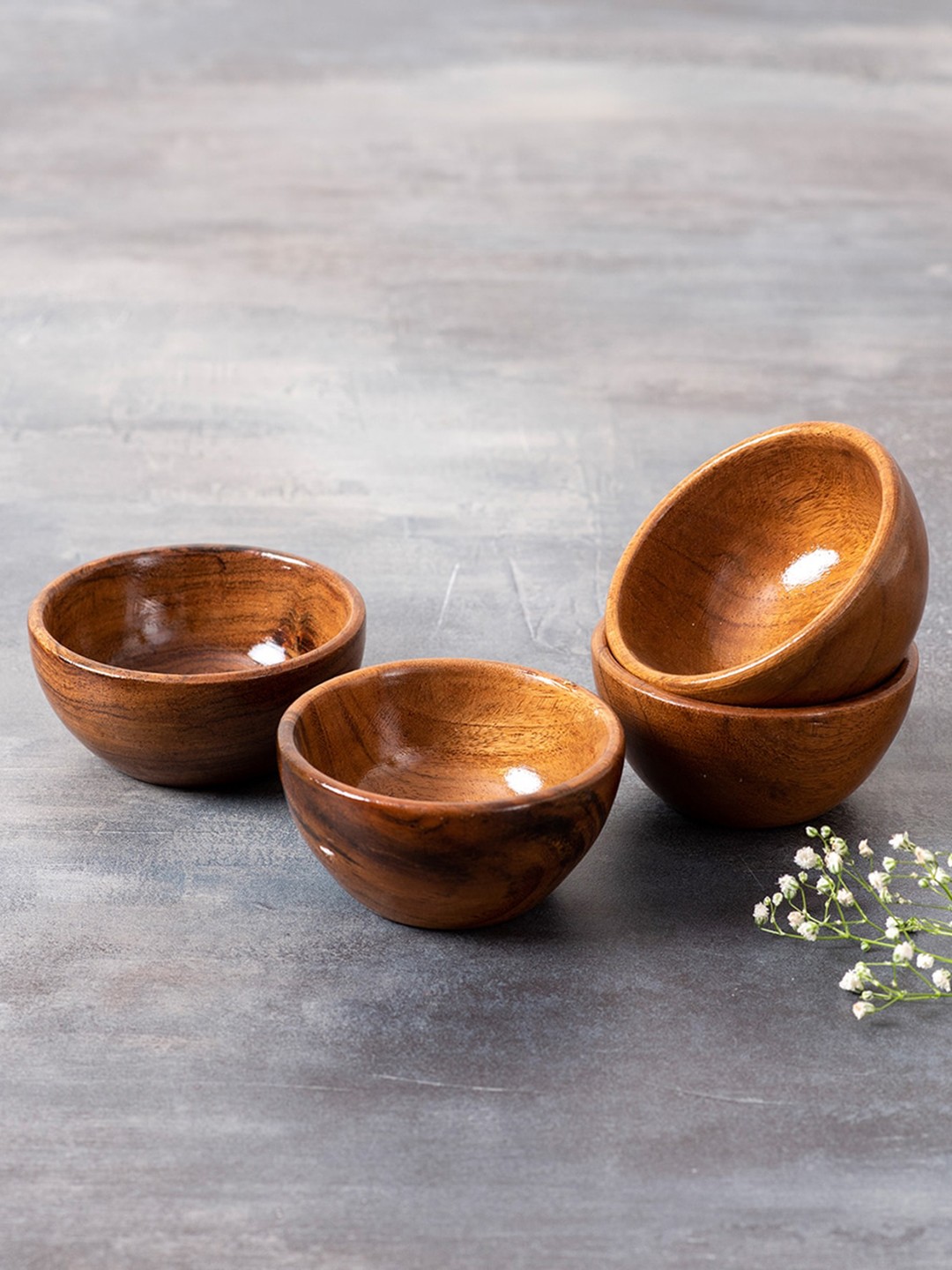 

nestroots Set Of 4 Brown Solid Acacia Wood Serving Bowls