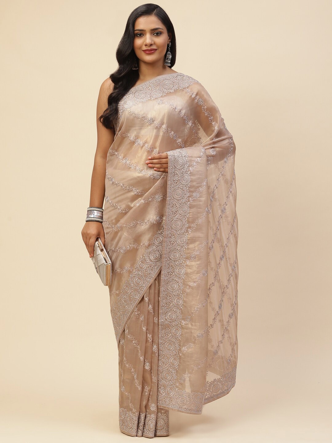 

Meena Bazaar Grey & Silver-Toned Floral Sequinned Art Silk Banarasi Saree