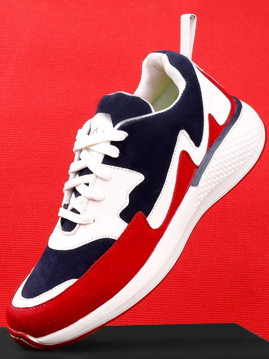 

Woakers Men Red Colourblocked Sneakers
