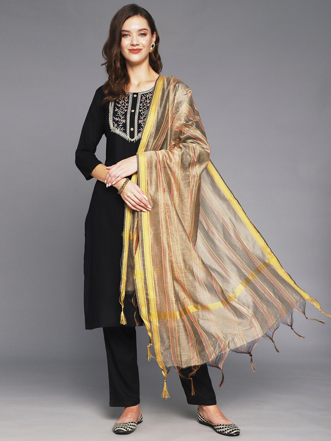 

Anubhutee Women Black Ethnic Motifs Embroidered Thread Work Kurta with Trousers & With Dupatta