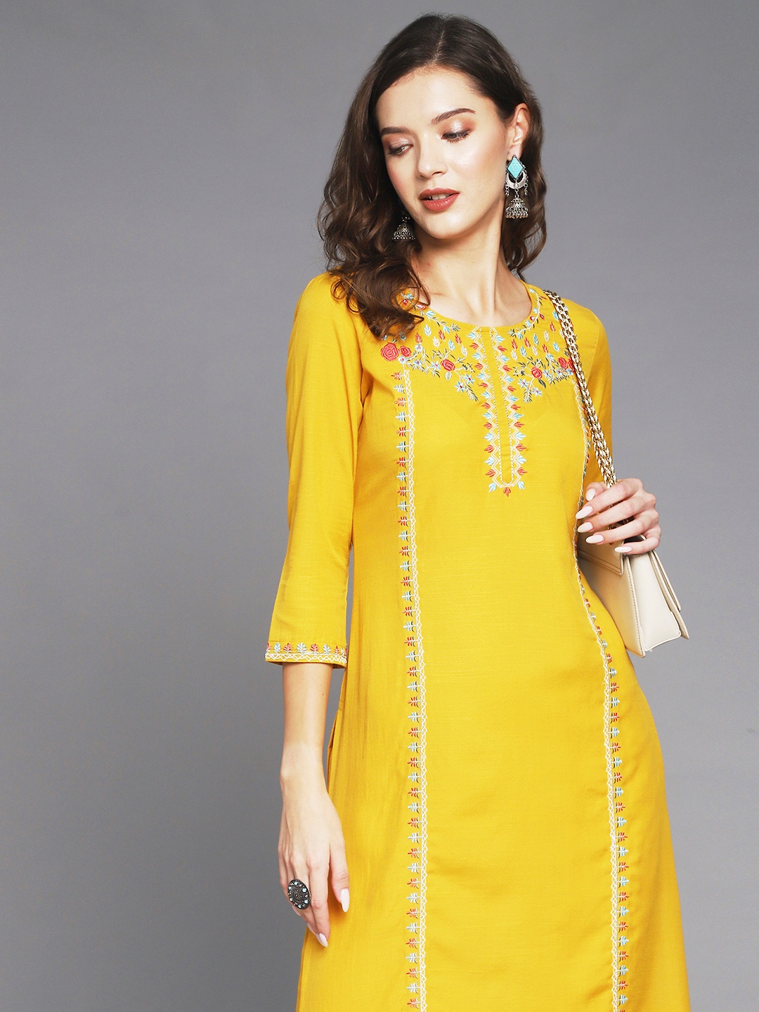 

Anubhutee Women Yellow Floral Embroidered Kurta with Trousers