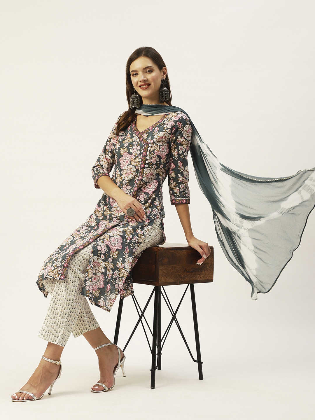 

Anubhutee Women Teal Floral Printed Pure Cotton Kurta with Trousers & With Dupatta