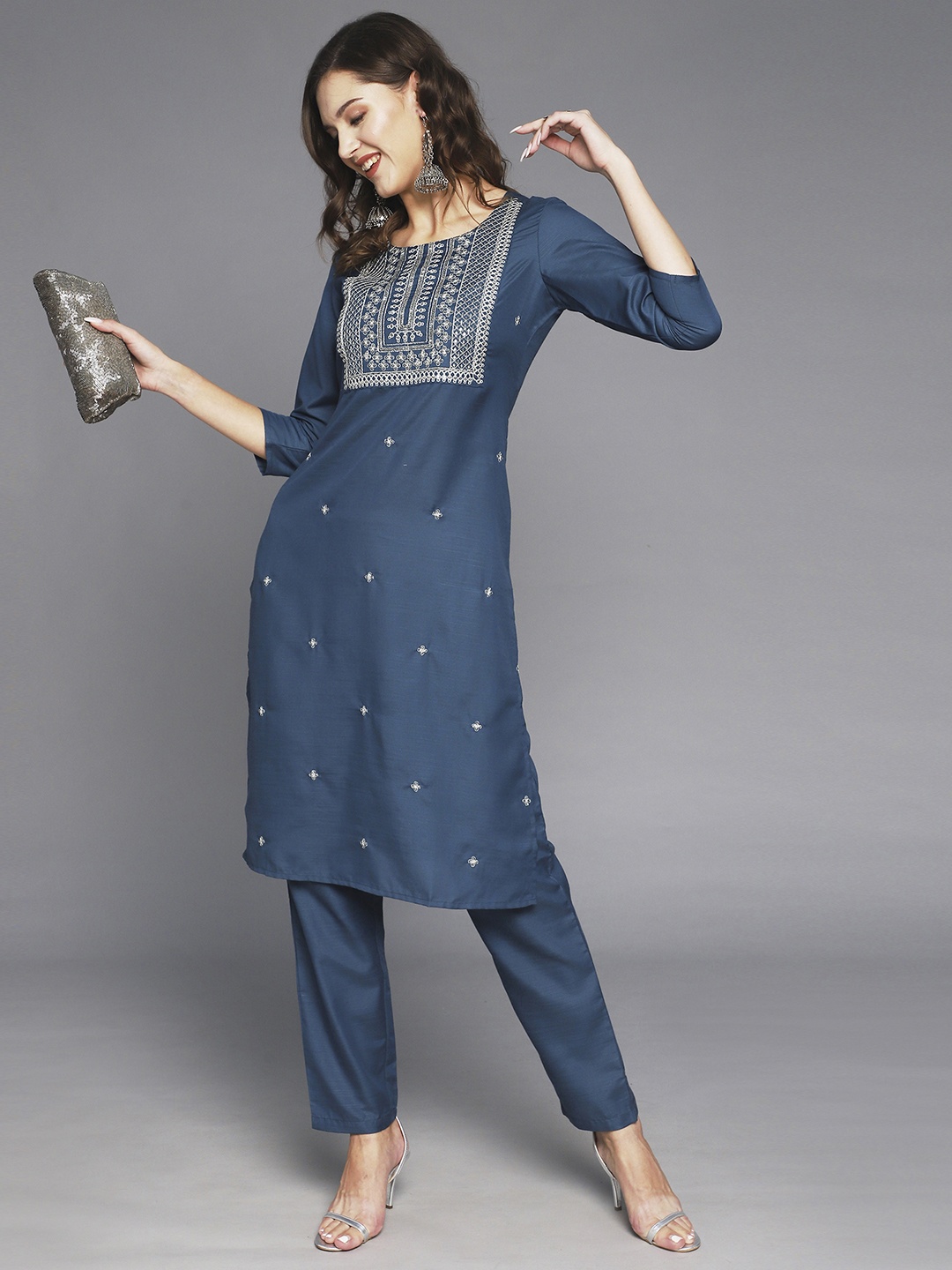 

Anubhutee Women Blue Ethnic Motifs Zari Embroidered Kurta with Trousers
