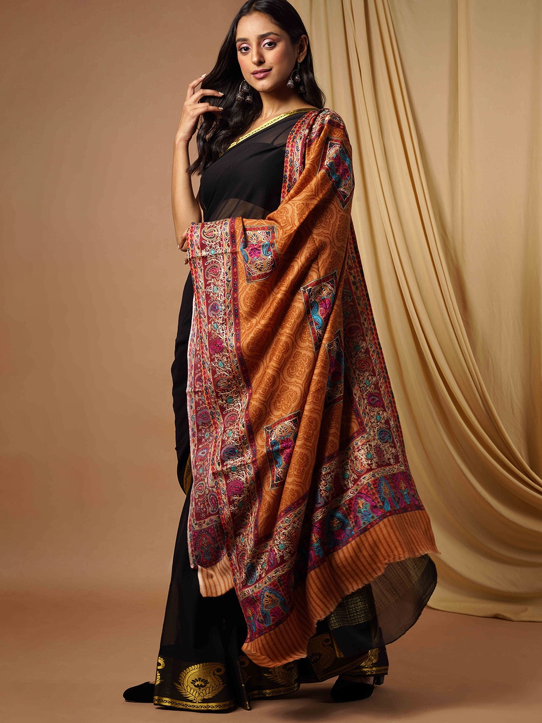 

Pashmoda Women Orange Coloured Pure Wool Kalamkari Shawl
