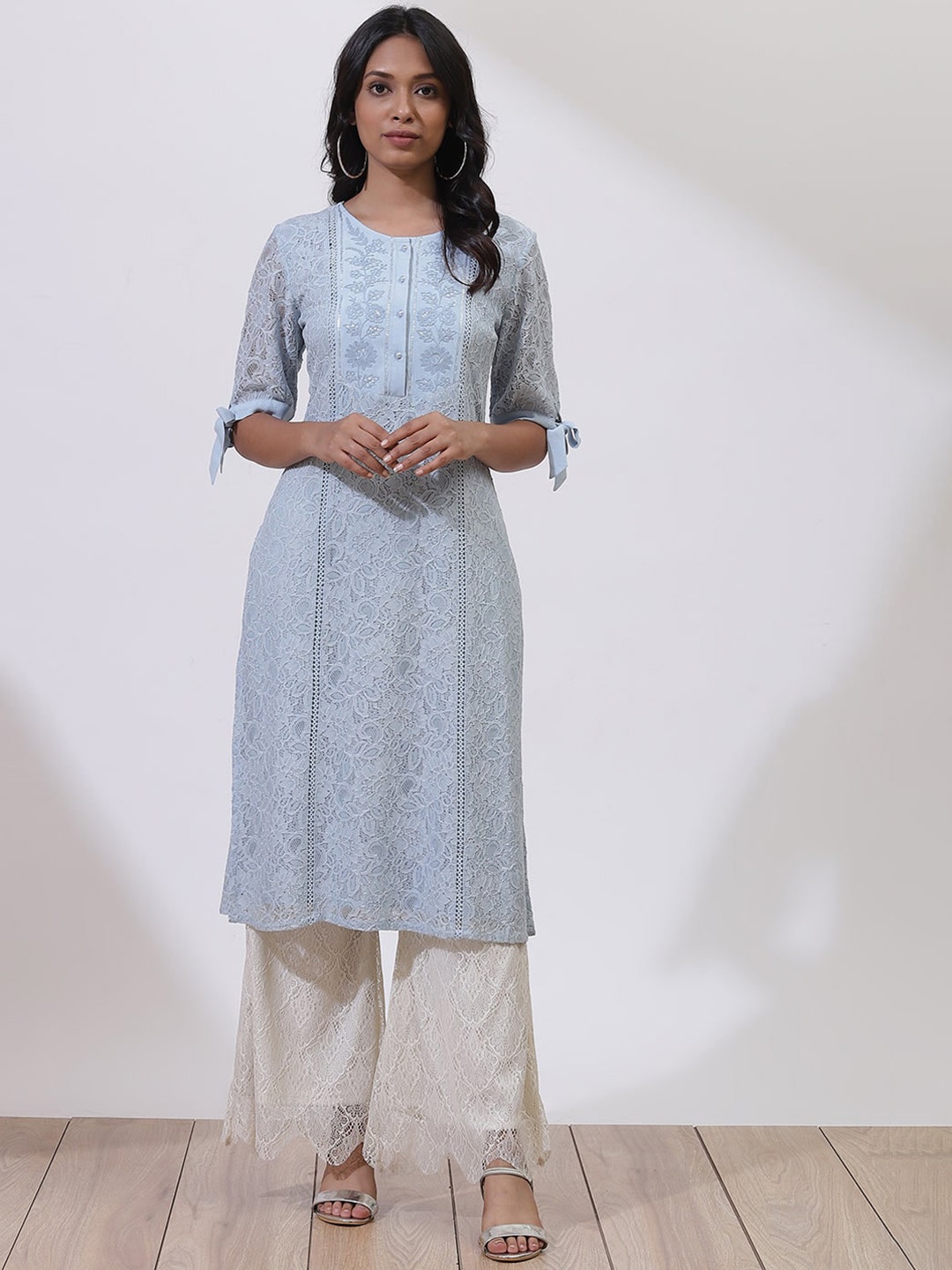 

Lakshita Floral Embroidered Cotton Kurta, Blue