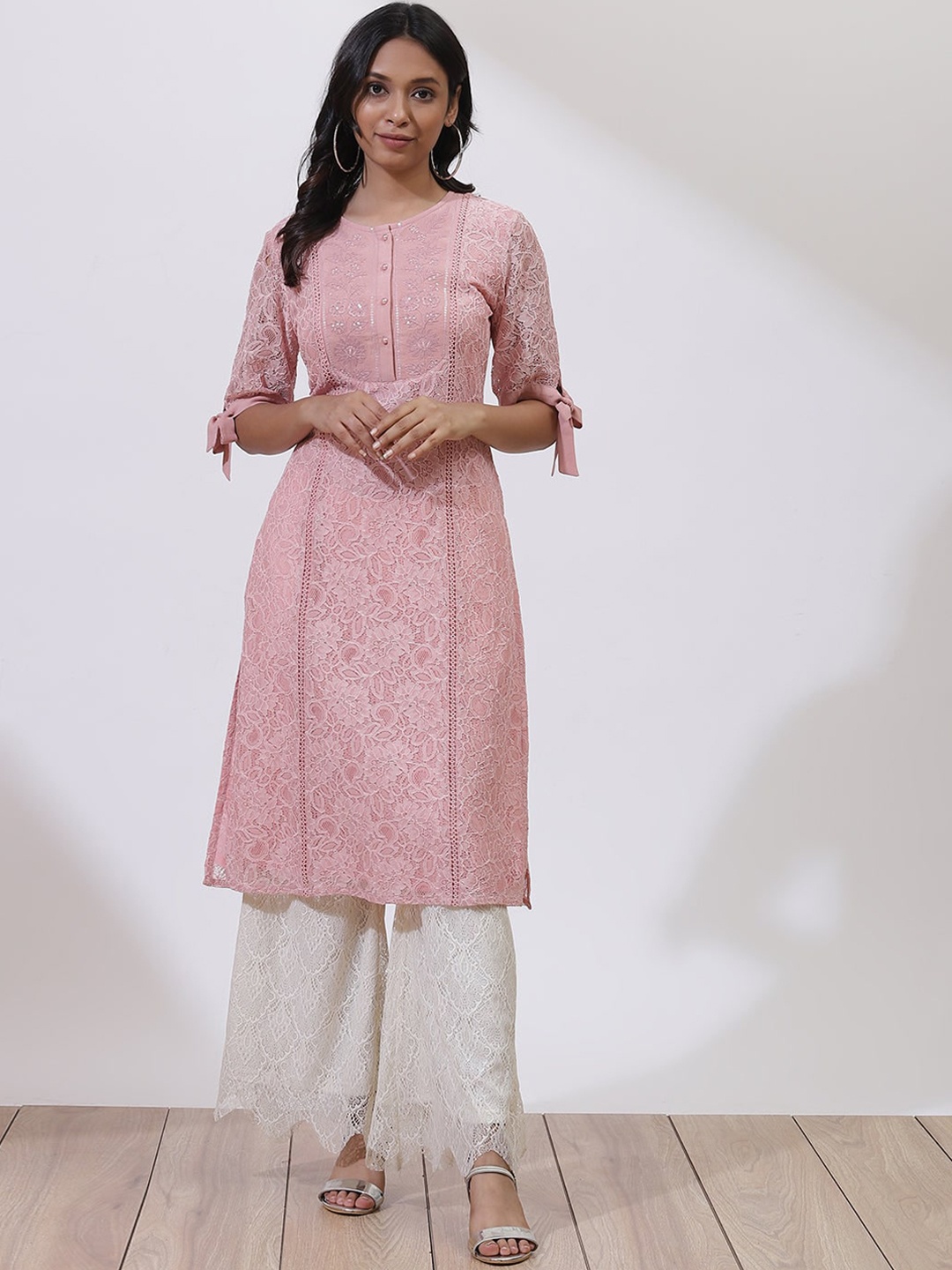 

Lakshita Women Peach-Coloured Floral Thread Work Cotton Lace Kurta