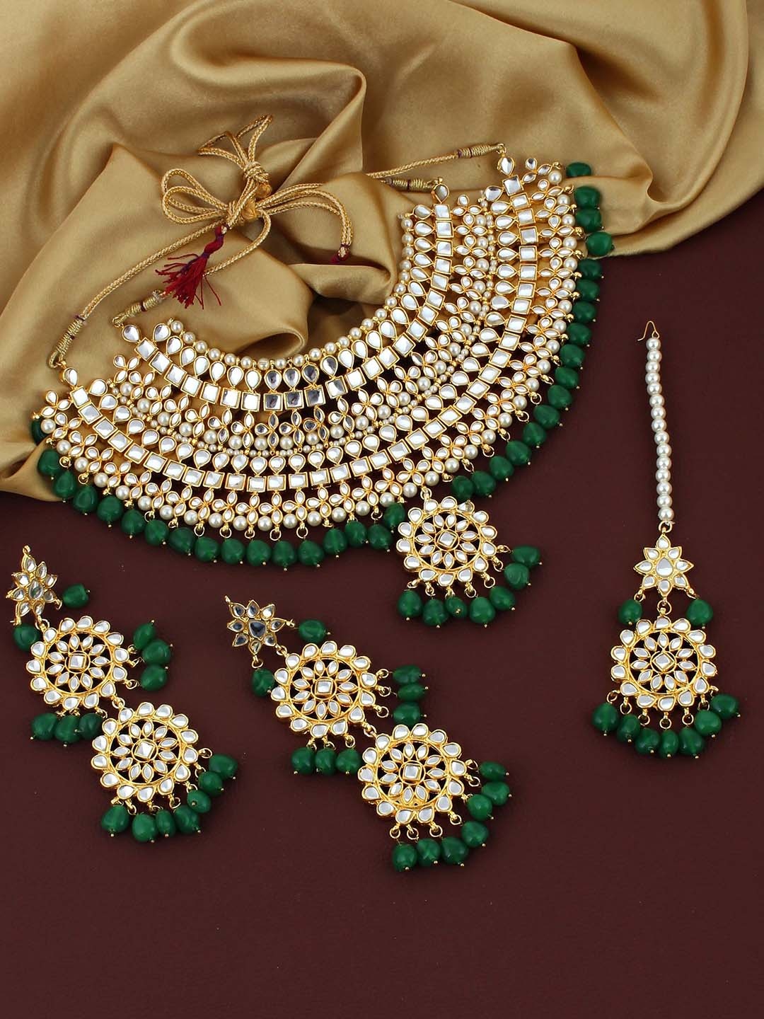 

LUCKY JEWELLERY Gold-Plated & Green Kundan Studded Necklace Set