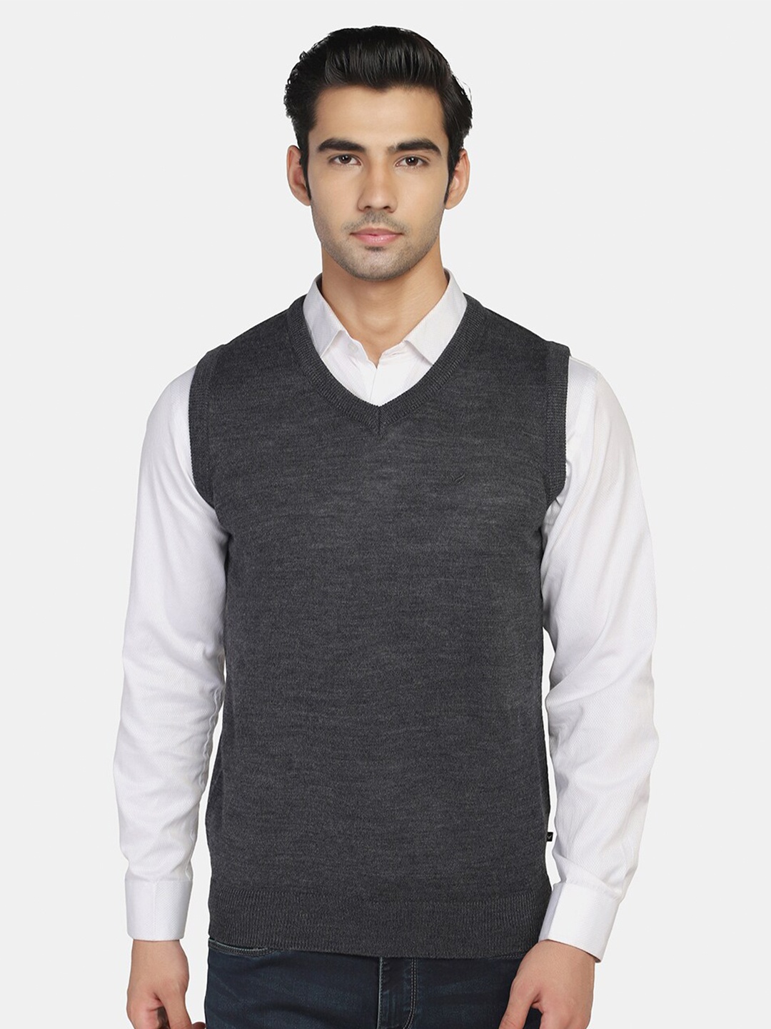 

Blackberrys Men Charcoal Solid Cotton Sweater Vest