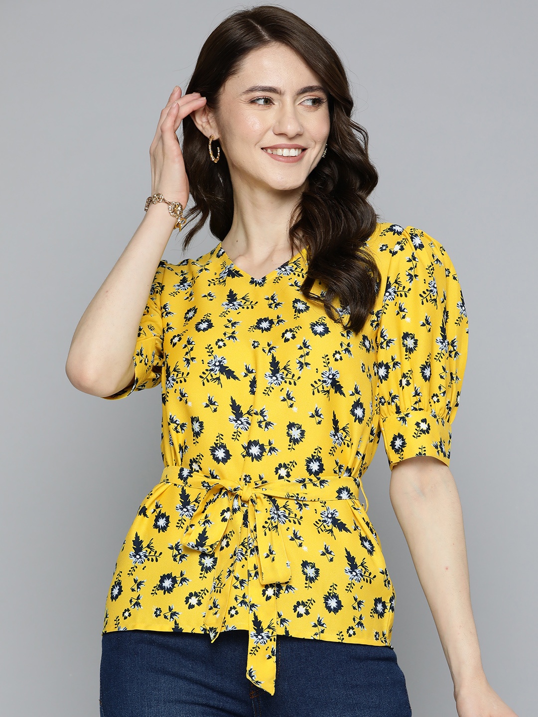 

HERE&NOW Women Yellow & Black Floral Print Puff Sleeves Top