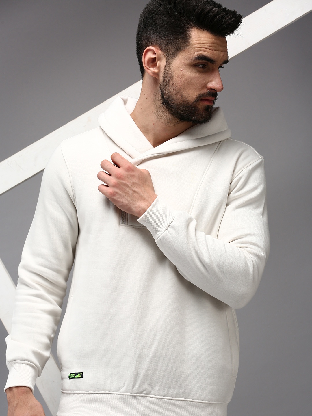 

SHOWOFF Men White Hooded Cotton Sweatshirt