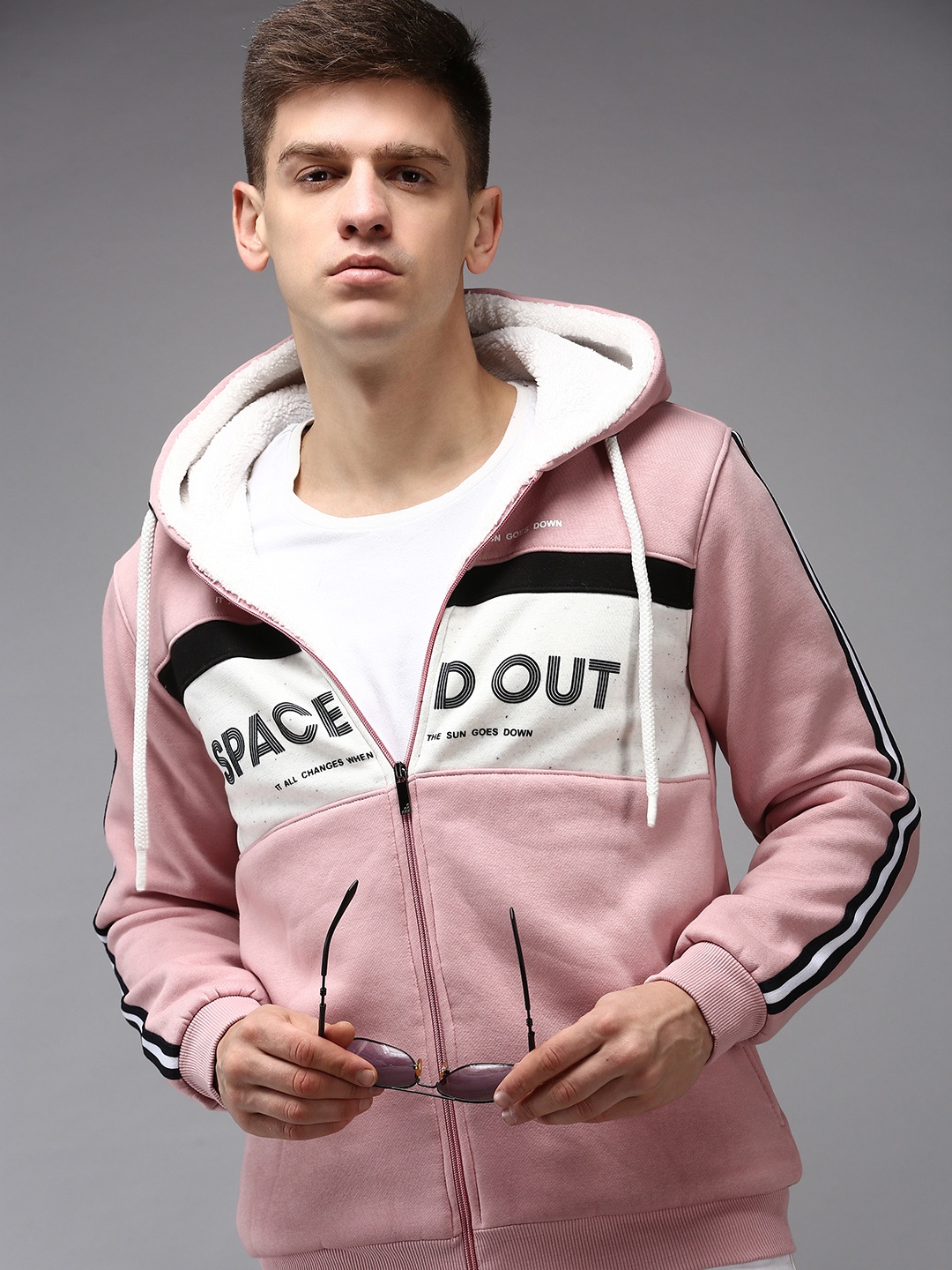 

SHOWOFF Men Pink Printed Hooded Cotton Sweatshirt