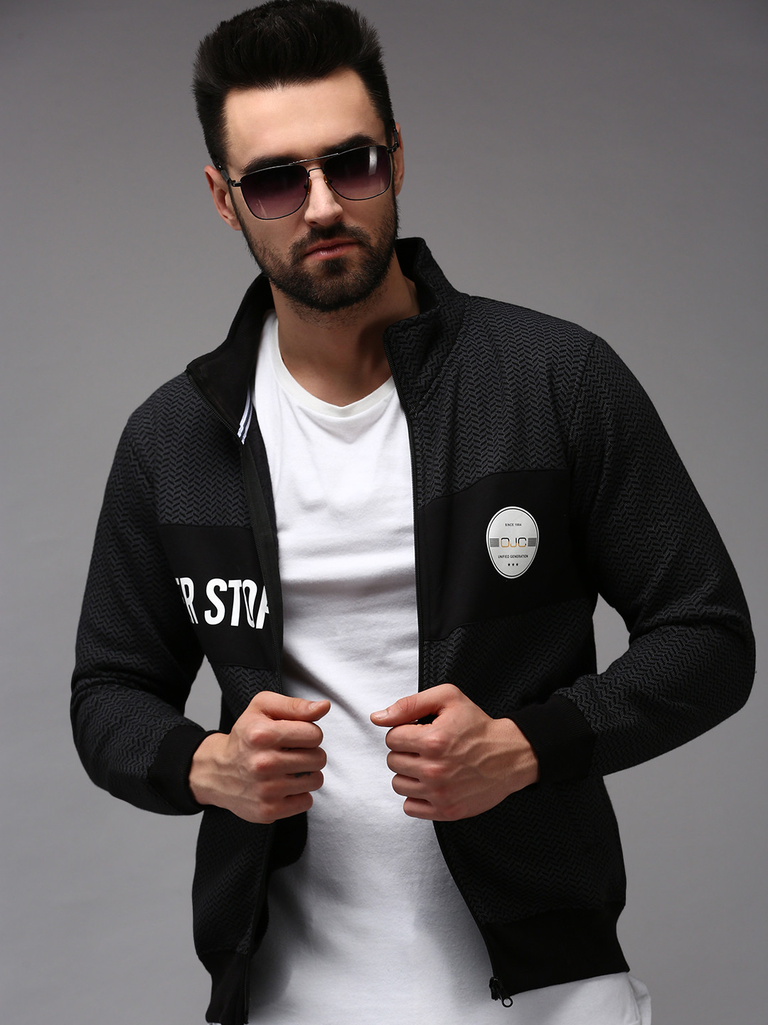 

SHOWOFF Men Black Printed Cotton Sweatshirt
