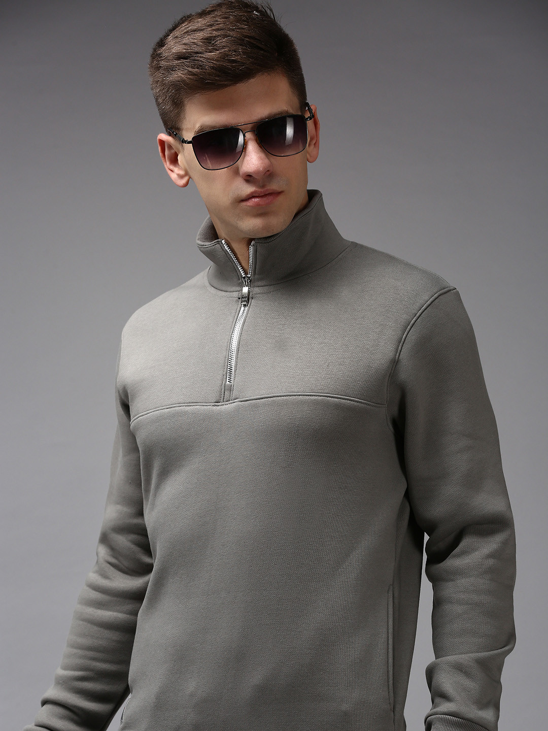 

SHOWOFF Men Grey Cotton Sweatshirt