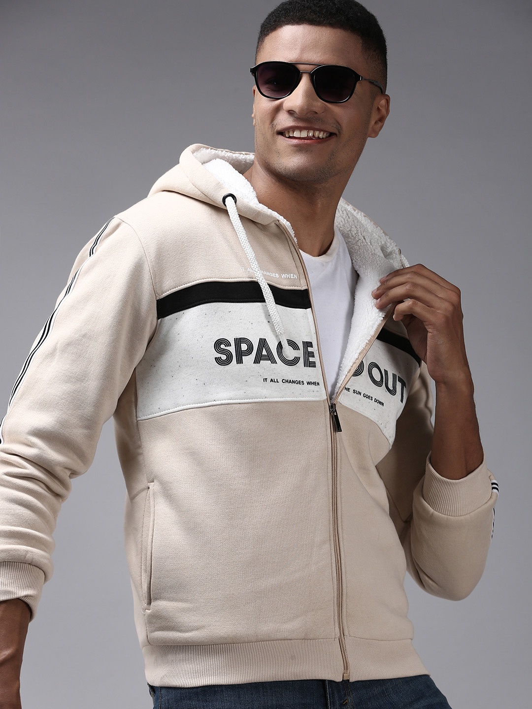 

SHOWOFF Men Beige & White Typography Printed Hooded Cotton Sweatshirt