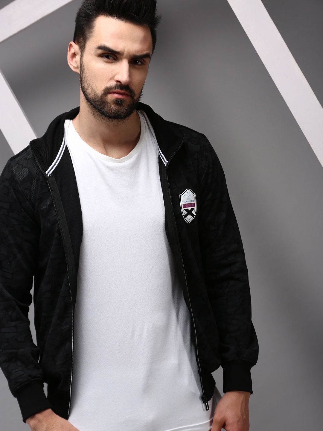 

SHOWOFF Men Black Printed Cotton Sweatshirt