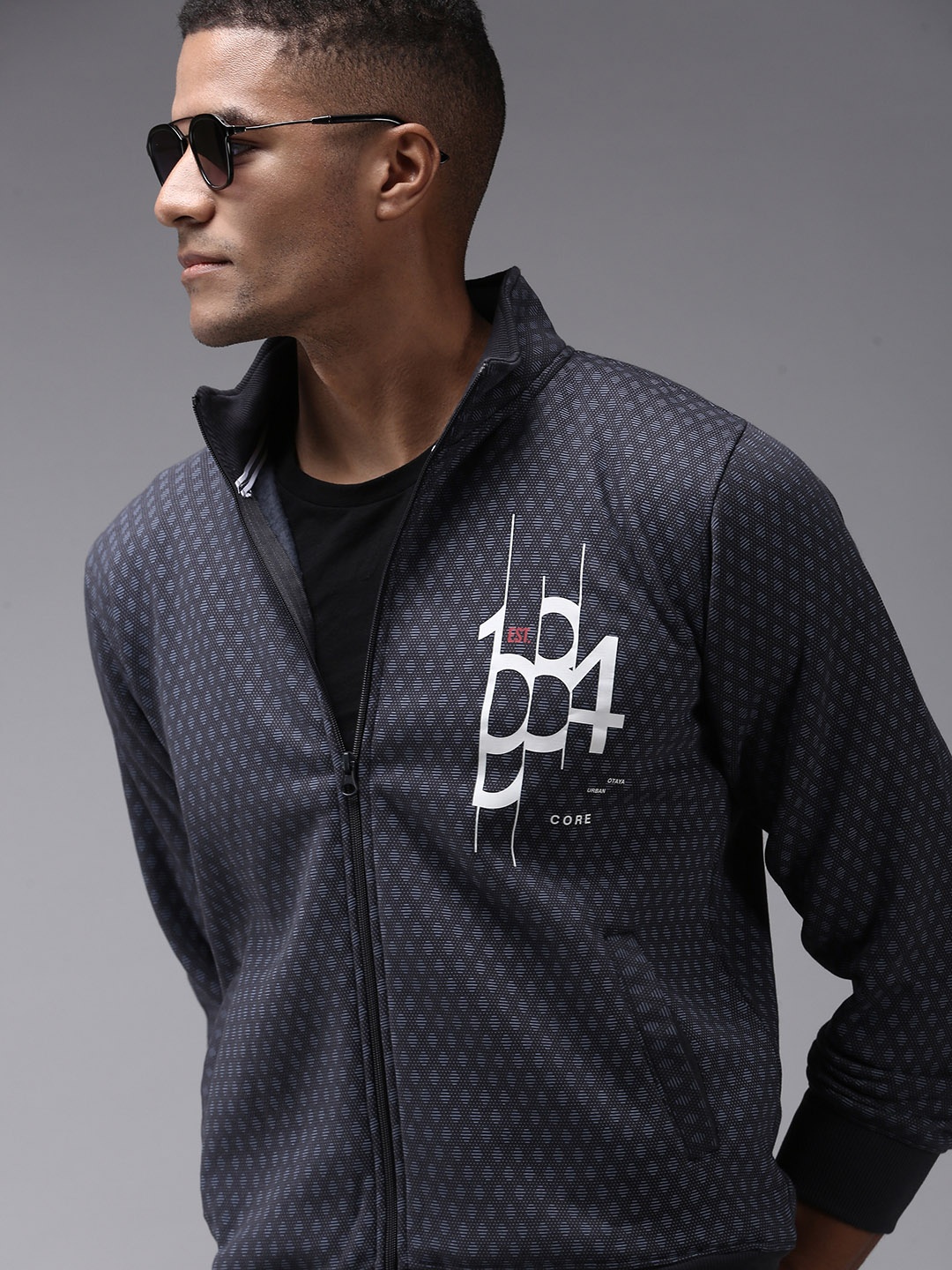 

SHOWOFF Men Grey Printed Cotton Sweatshirt