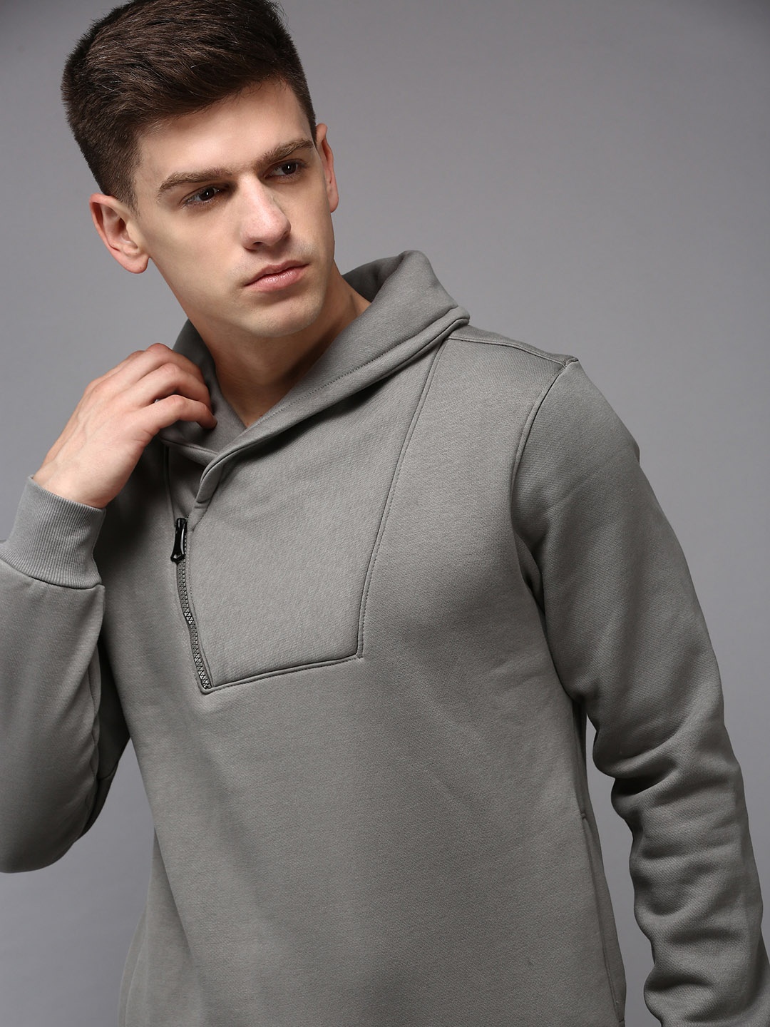 

SHOWOFF Men Grey Cotton Sweatshirt