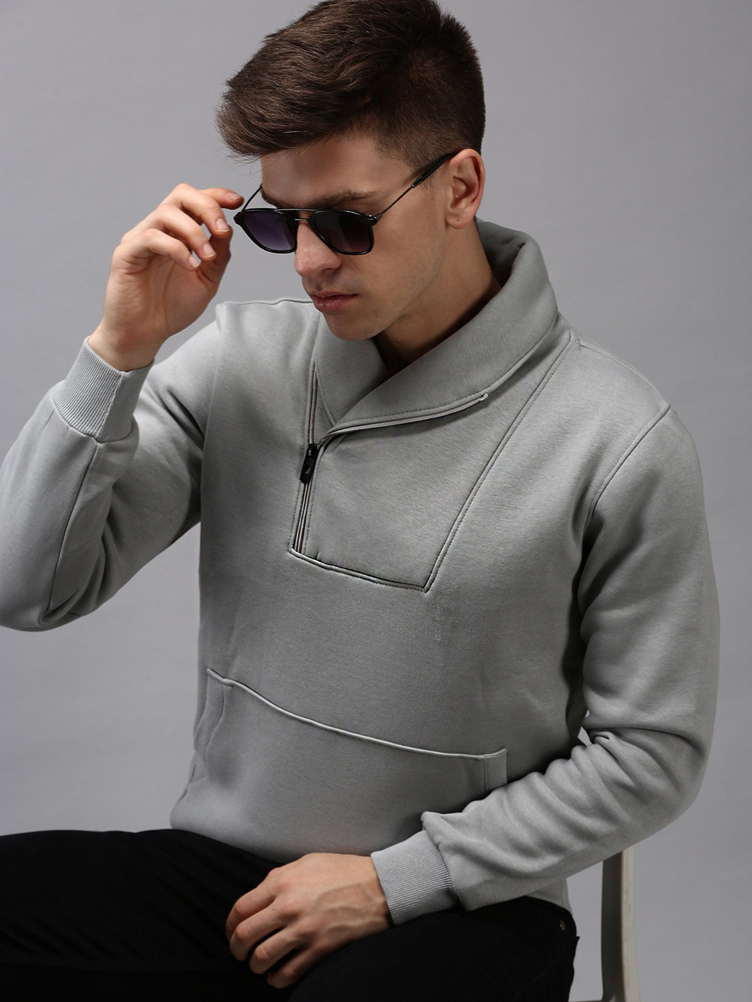 

SHOWOFF Men Grey Cotton Sweatshirt