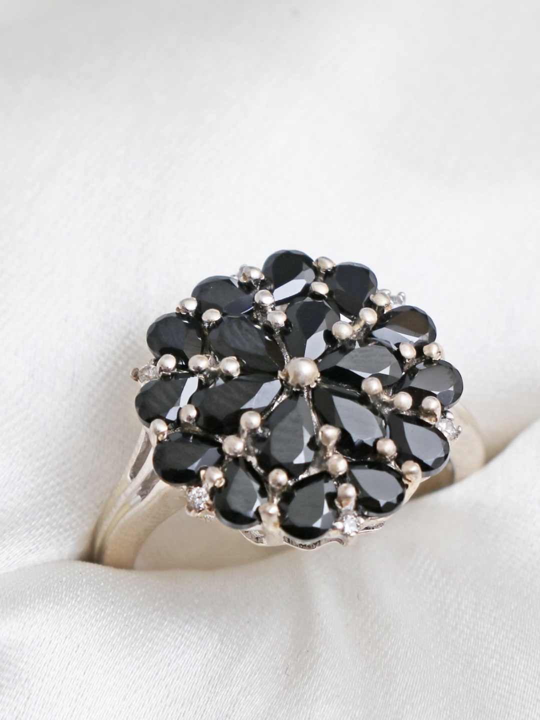 

HIFLYER JEWELS Rhodium-Plated Silver-Toned Black Stone Studded Finger Ring