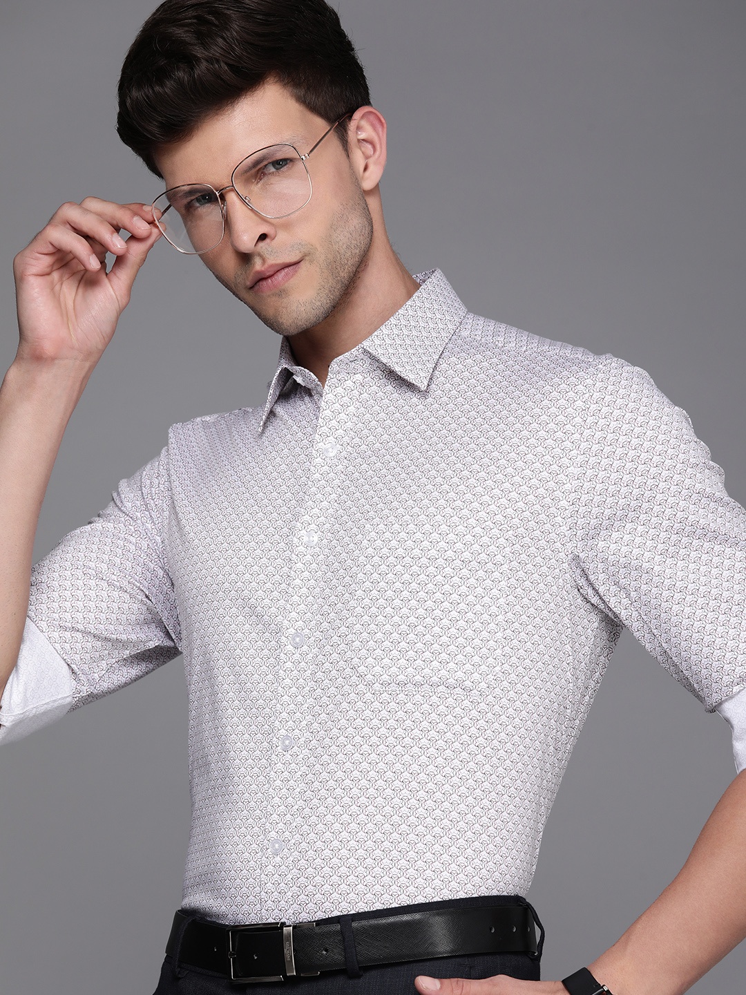 

Louis Philippe Men White & Red Slim Fit Printed Formal Shirt