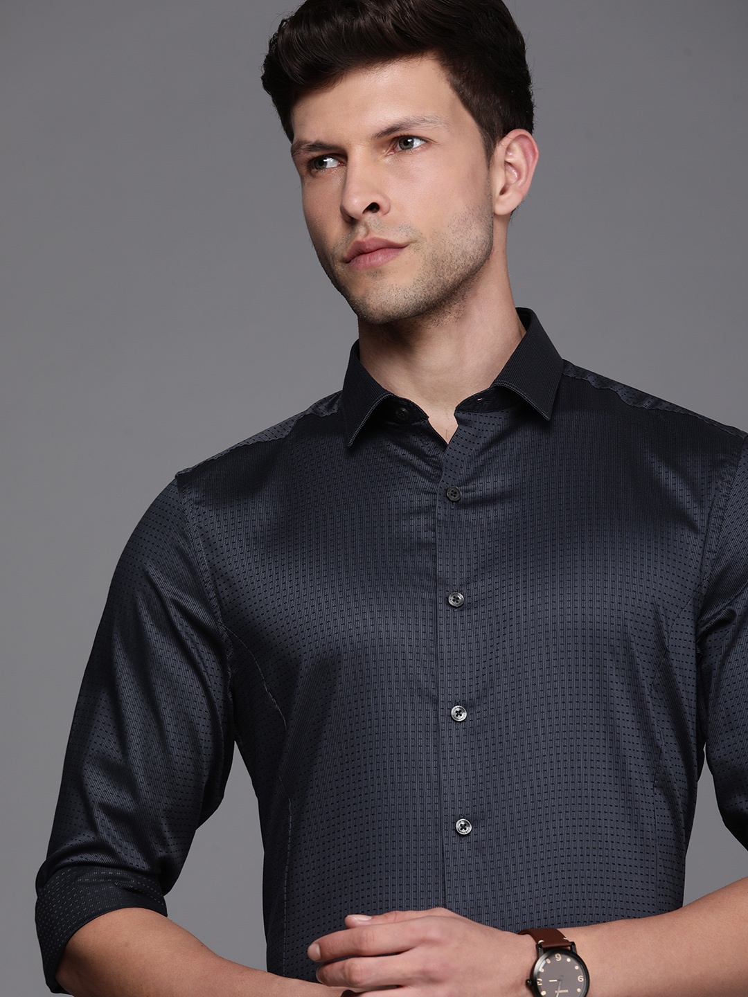 

Louis Philippe Pure Cotton Slim Fit Opaque Formal Shirt, Navy blue