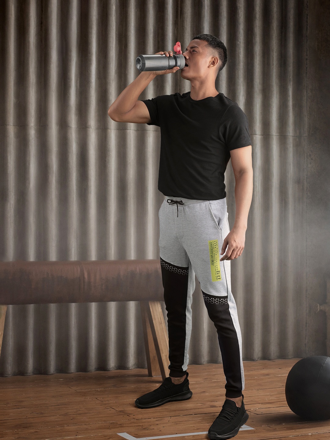

Being Human Men Mid-Rise Colourblocked Joggers With Typography Detail, Grey