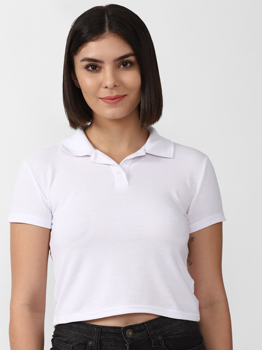 

FOREVER 21 White Shirt Style Crop Top
