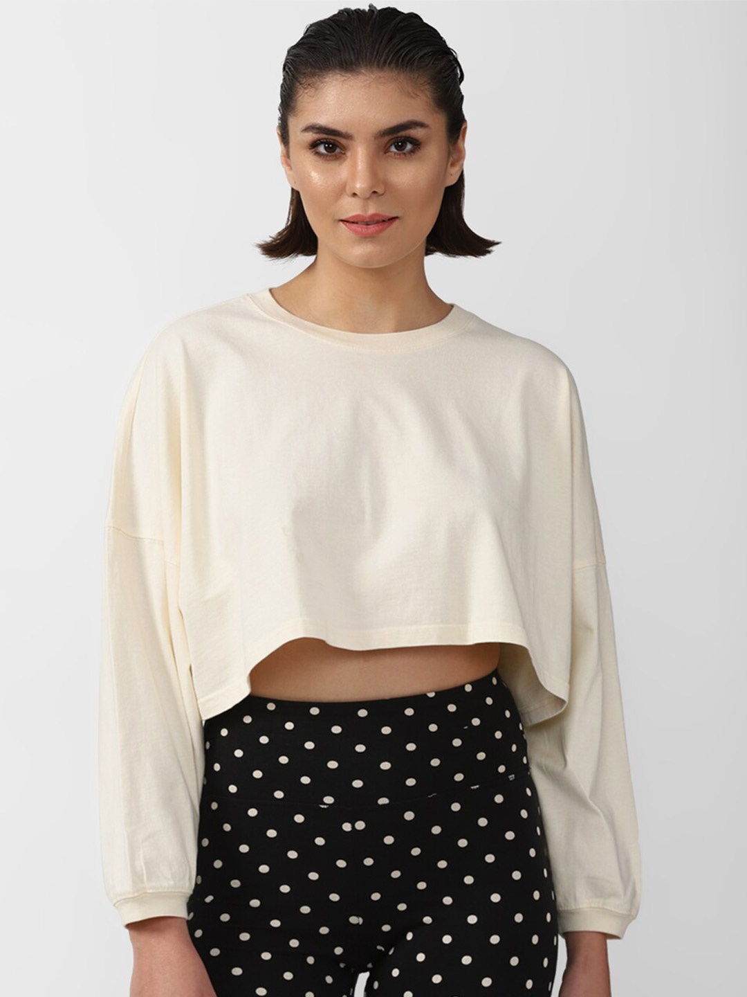 

FOREVER 21 Woman Solid Crop Top, Cream