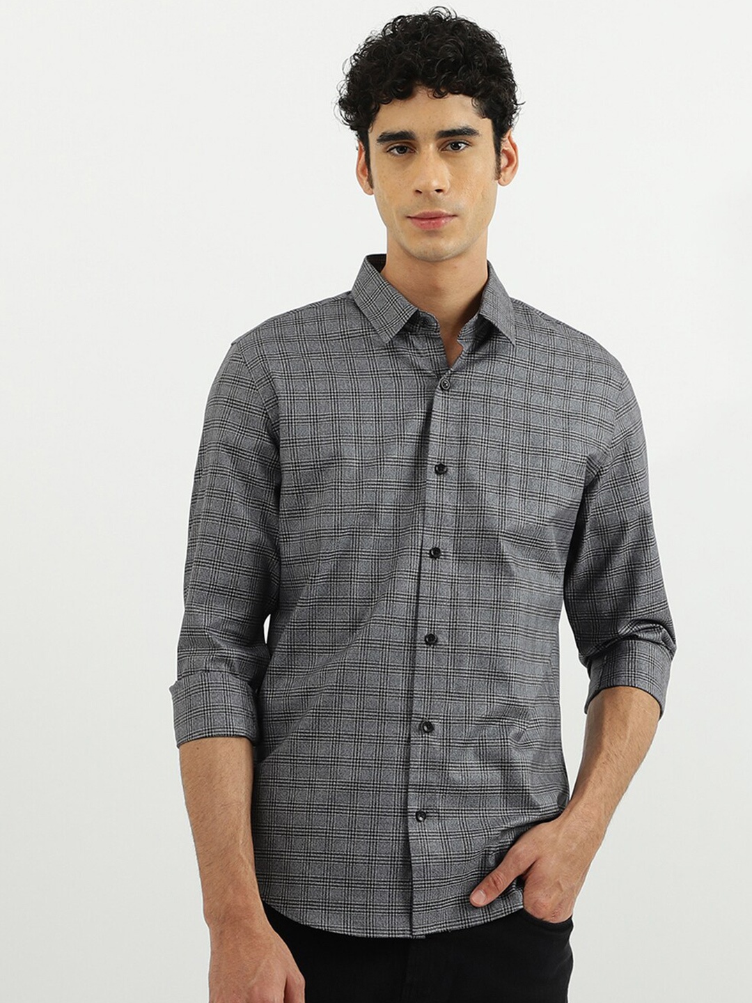 

United Colors of Benetton Men Grey Slim Fit Checked Cotton Casual Shirt