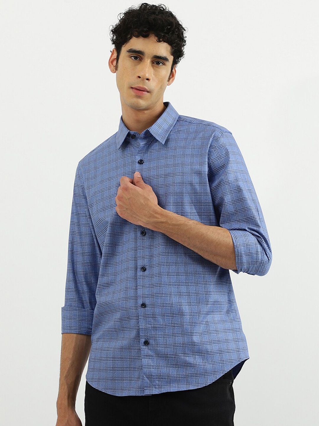 

United Colors of Benetton Men Blue Slim Fit Checked Casual Shirt