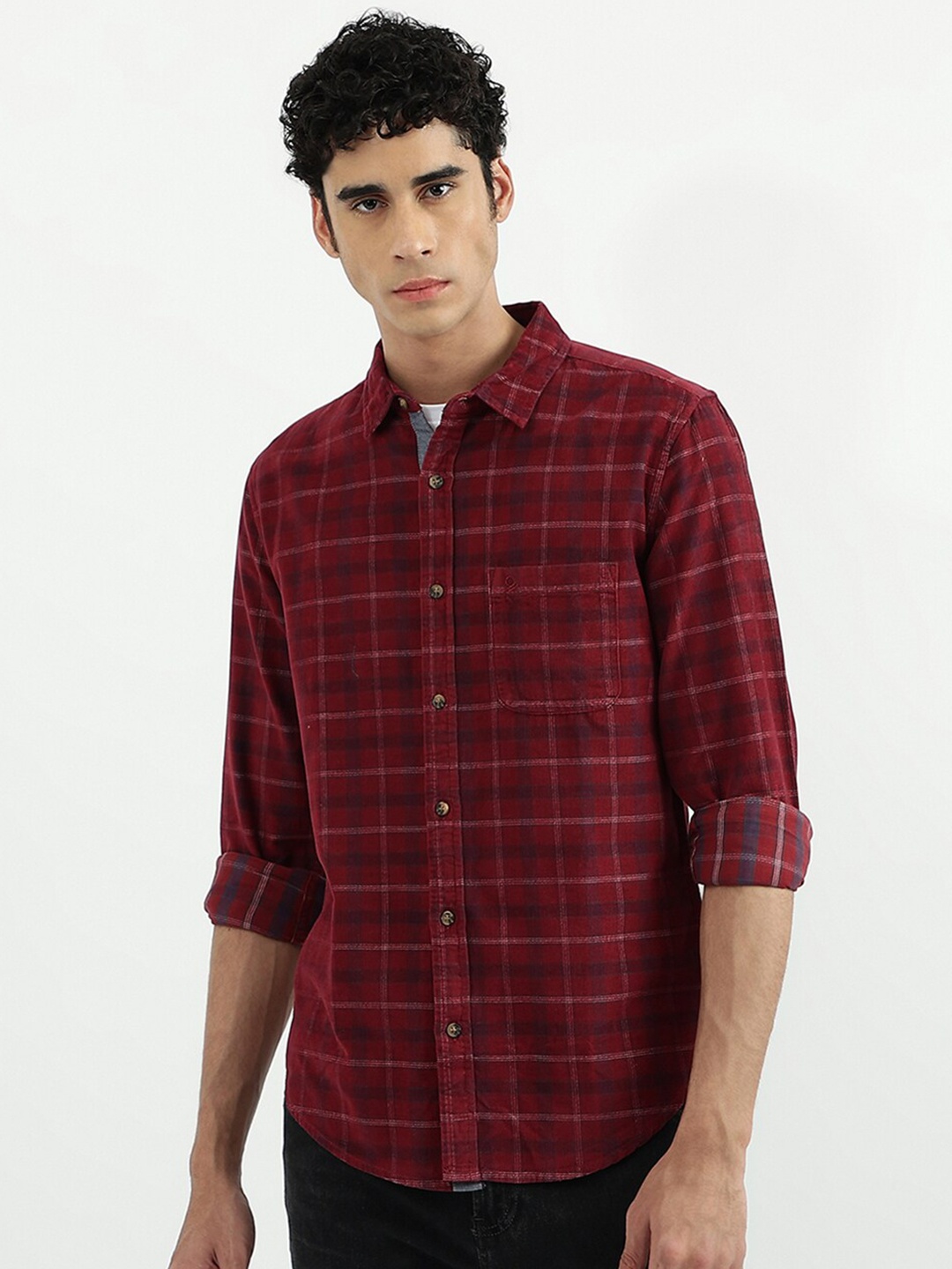 

United Colors of Benetton Men Red Slim Fit Tartan Checks Checked Cotton Casual Shirt