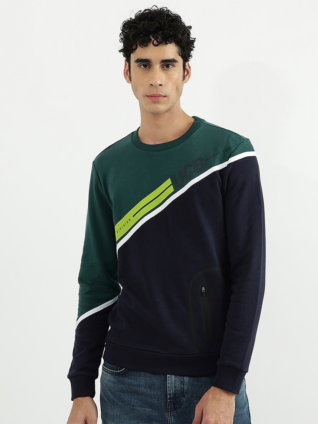 

United Colors of Benetton Men Blue Sweatshirt