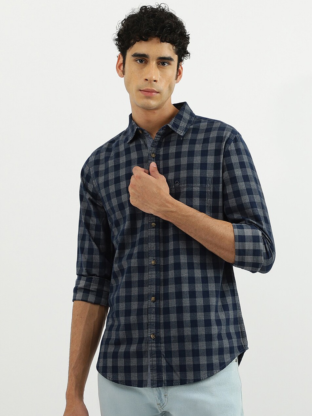 

United Colors of Benetton Men Blue Buffalo Checks Checked Slim Fit Casual Shirt