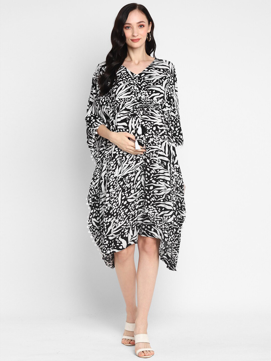 

Momsoon Maternity Black & White Animal Maternity Kaftan Midi Dress