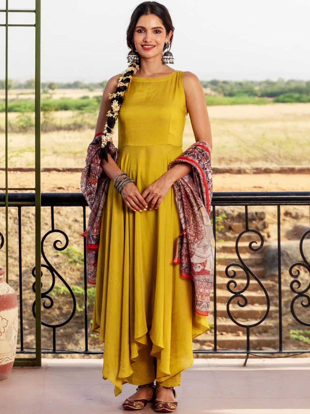 

Ambraee Women Olive Green Kurta with Trousers & With Dupatta