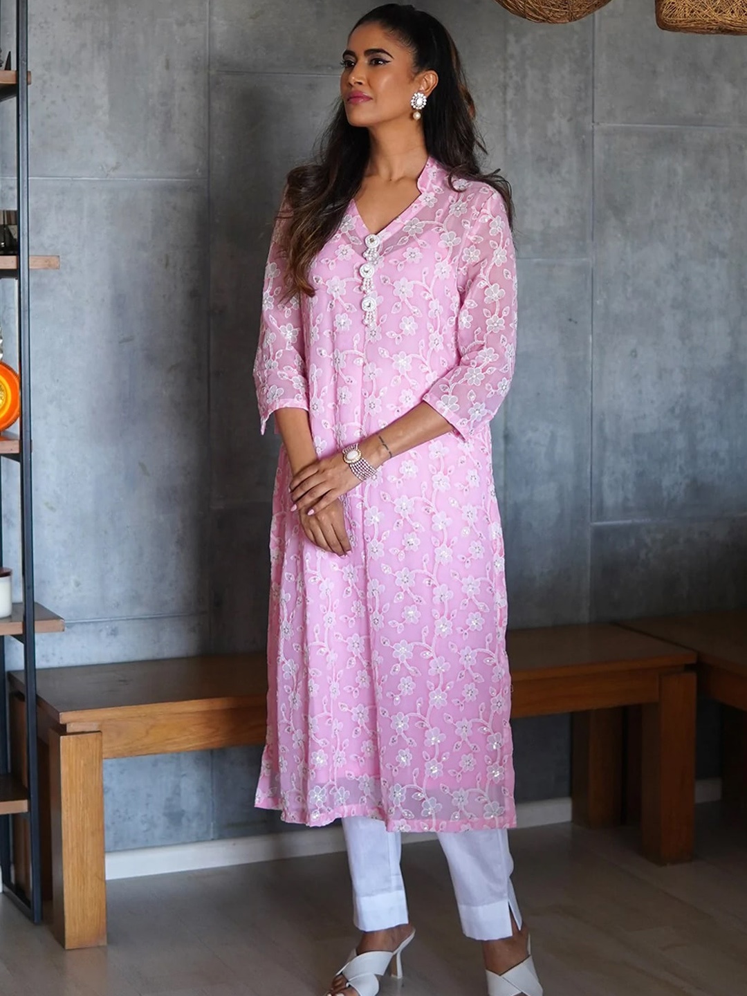 

Ambraee Women Pink Floral Embroidered Kurta with Trousers
