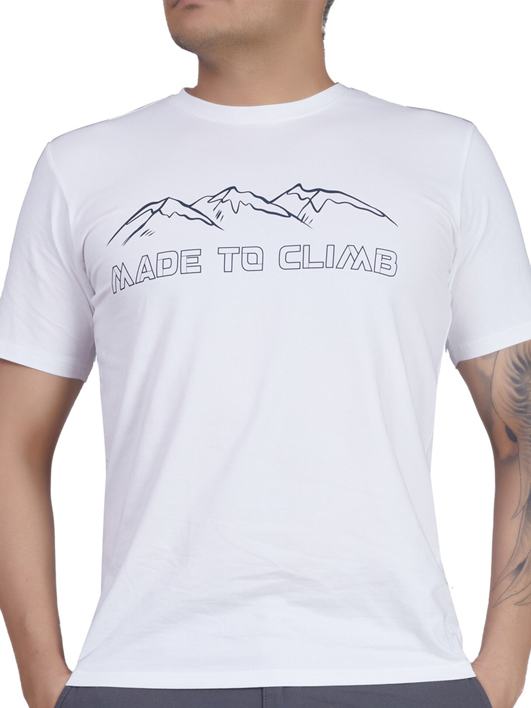 

GOKYO Men White Typography Printed Regular Fit T-shirt