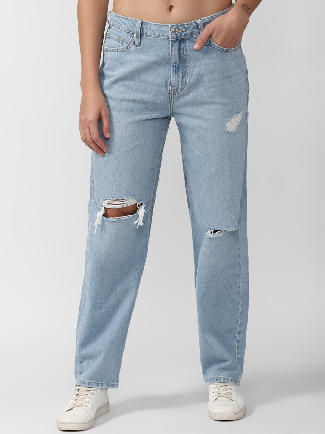 

FOREVER 21 Women Regular Fit Blue Mildly Distressed Light Fade Jeans