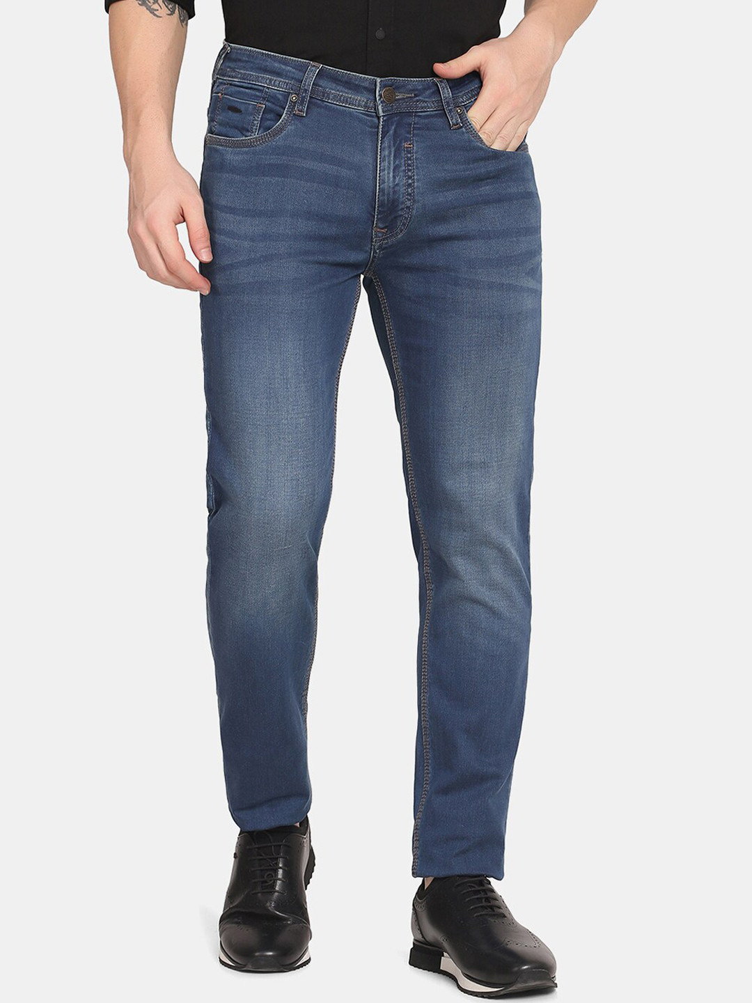 

Blackberrys Men Blue Slim Fit Low-Rise Light Fade Jeans