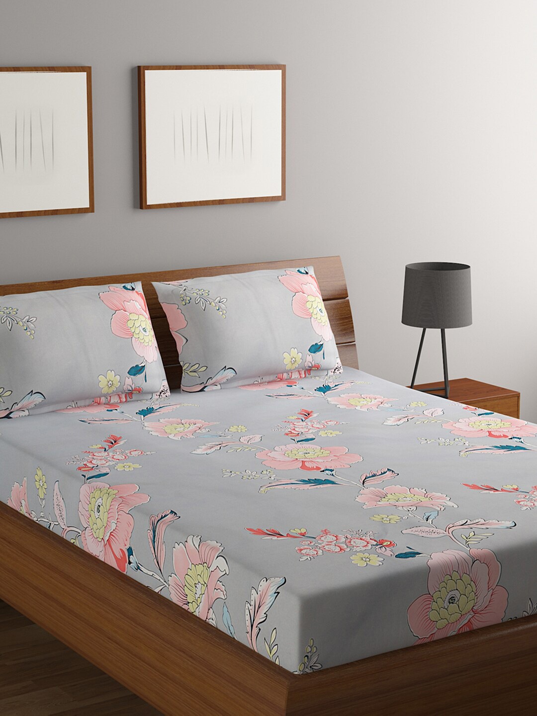 

Rubix Home Grey & Pink Floral 144 TC Queen Bedsheet with 2 Pillow Covers