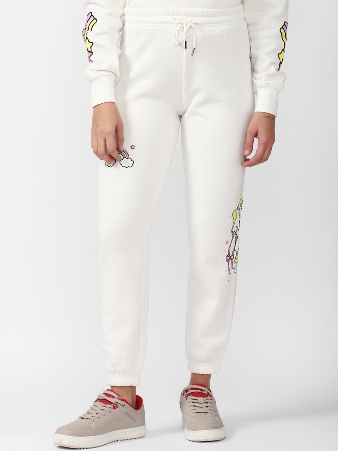 

FOREVER 21 Women White Graphic Printed Joggers