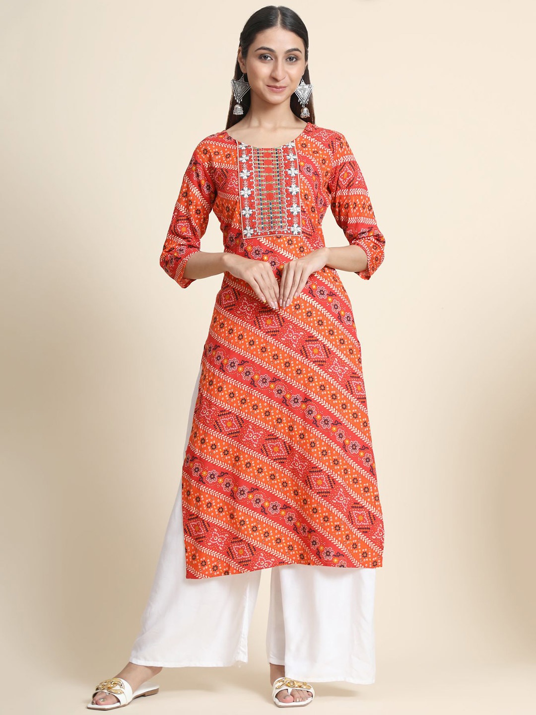 

KALINI Ethnic Motifs Printed Straight Fit Round Neck Kurta, Orange
